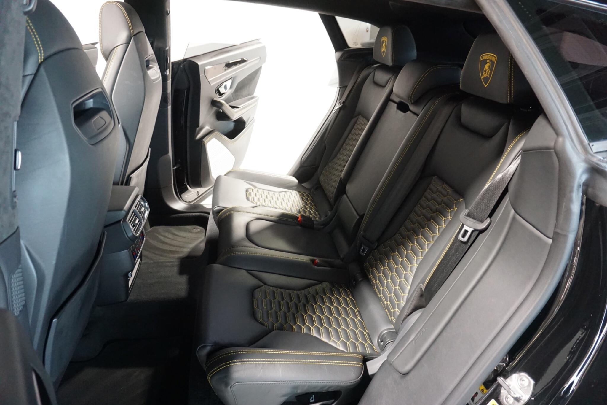 Lamborghini Urus 4.0 V8 BiTurbo SUV 5dr Petrol Auto 4WD Euro 6 (650 ps)